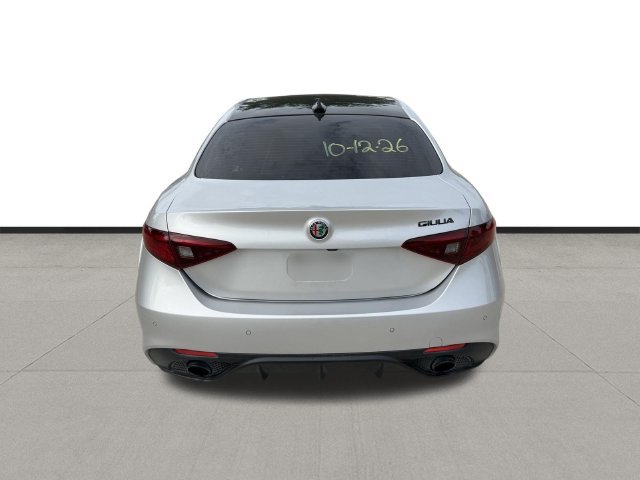 Used 2019 Alfa Romeo Giulia w/ Quick Order Package 22K Sport RWD image 6