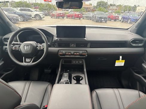 Used 2026 Honda Pilot TrailSport image 37