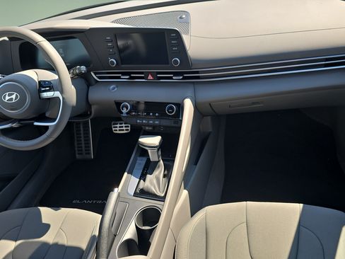 Certified 2026 Hyundai Elantra Sport FWD image 11