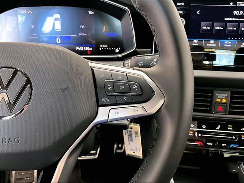 Used 2025 Volkswagen Jetta Sport image 21