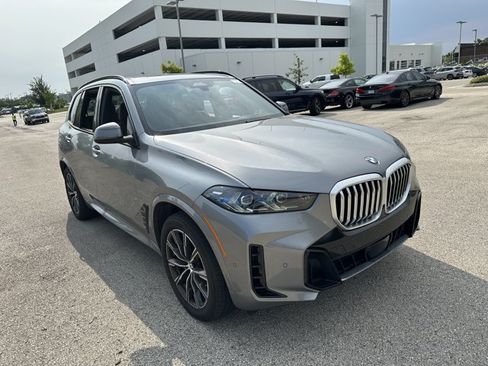 Used 2026 BMW X5 xDrive40i AWD/4WD image 3