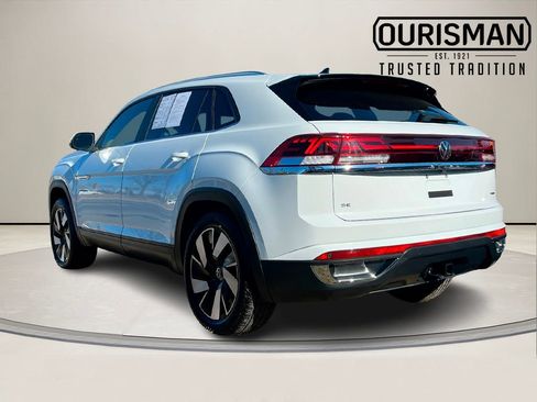 Used 2024 Volkswagen Atlas Cross Sport SE image 3