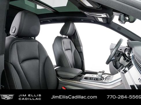 Used 2021 Audi Q8 Premium Plus w/ Premium Plus Package image 24