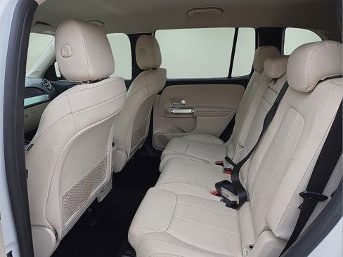 Used 2021 Mercedes-Benz GLB 250 w/ Premium Package image 19