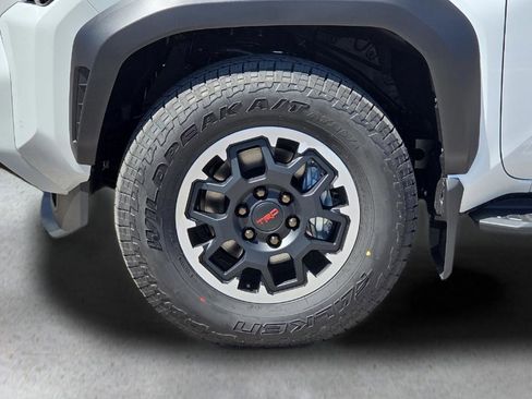 New 2026 Toyota 4Runner TRD Off-Road image 9