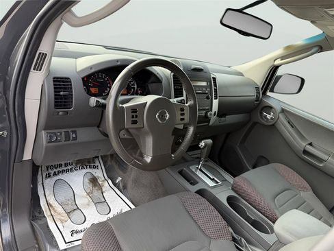 Used 2010 Nissan Xterra Off-Road image 14