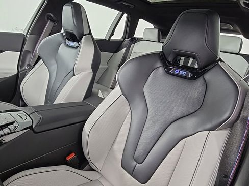New 2026 BMW M5 Touring image 15