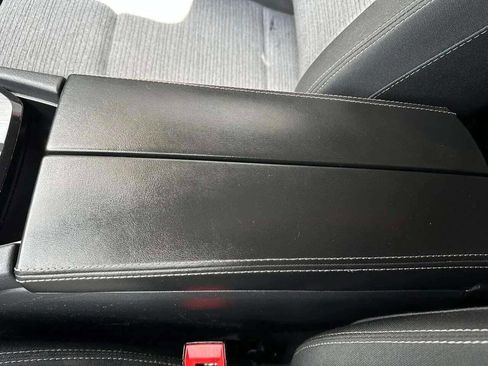 Used 2021 Nissan Rogue SV image 35