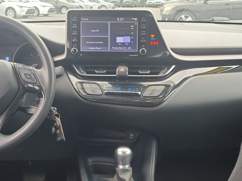 Used 2021 Toyota C-HR LE FWD image 18