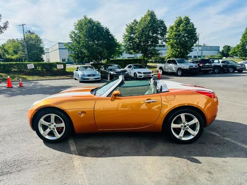 Used 2006 Pontiac Solstice Convertible w/ Premium Package RWD image 24