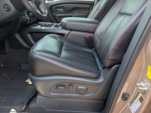 Used 2021 Nissan Titan PRO-4X w/ Pro-4x Convenience Package AWD/4WD image 9