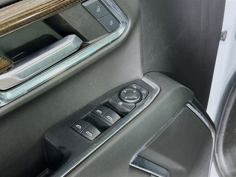 Used 2024 Chevrolet Silverado 1500 LT image 15