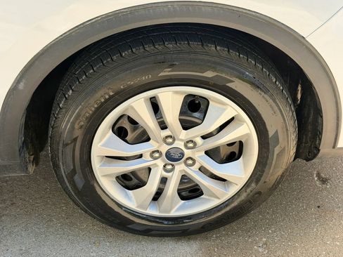 Used 2022 Ford Escape S FWD image 12