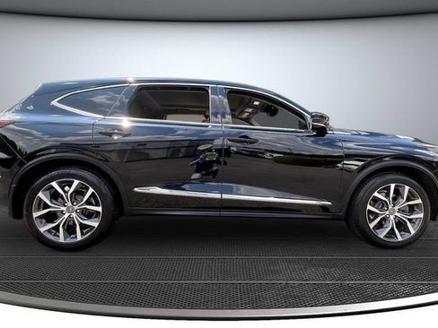 Used 2024 Acura MDX w/ Technology Package FWD image 4