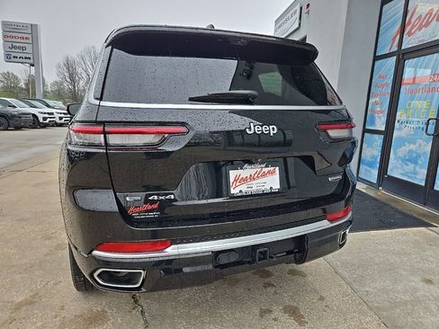 Used 2021 Jeep Grand Cherokee L Summit w/ Advanced Protech Group IV AWD/4WD image 9
