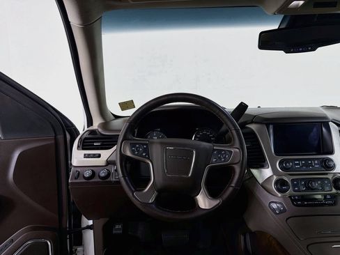 Used 2019 GMC Yukon Denali AWD/4WD image 21