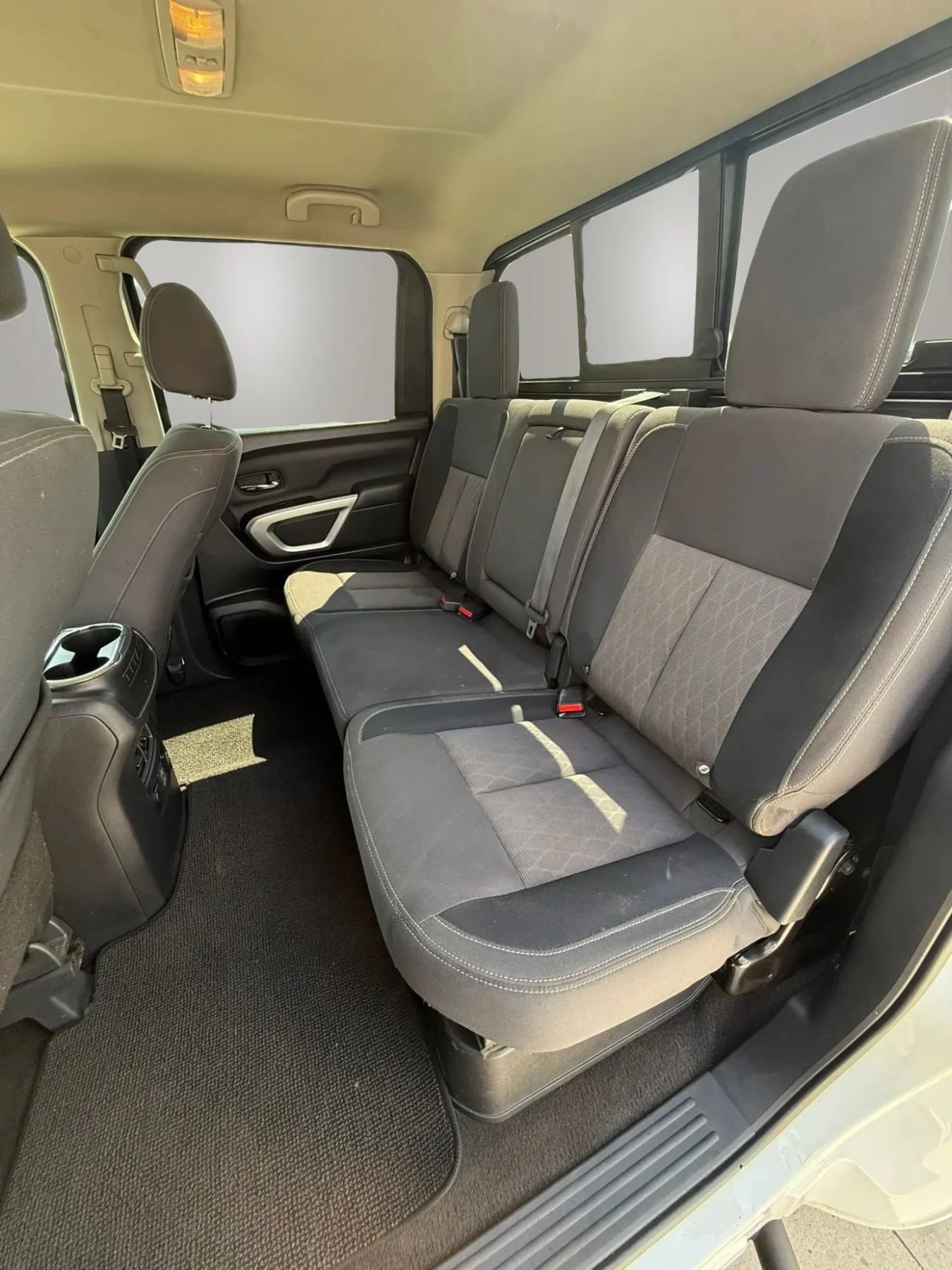 Used 2023 Nissan Titan SV w/ SV Convenience Package AWD/4WD image 9