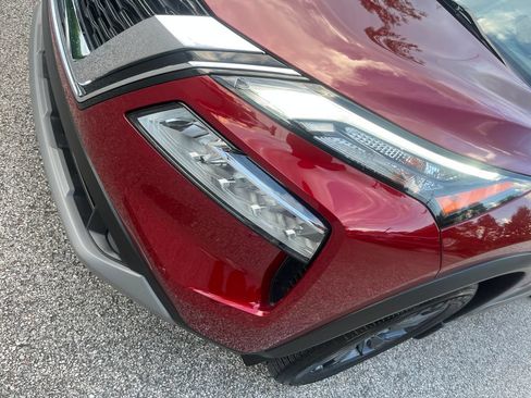 Used 2023 Nissan Rogue SV FWD image 34