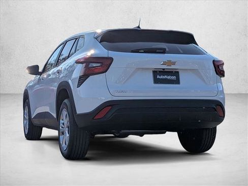 New 2026 Chevrolet Trax LS image 7