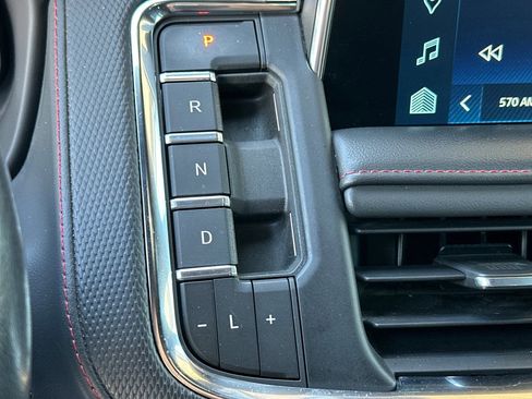 Certified 2022 Chevrolet Tahoe RST w/ Sport Performance Package AWD/4WD image 23