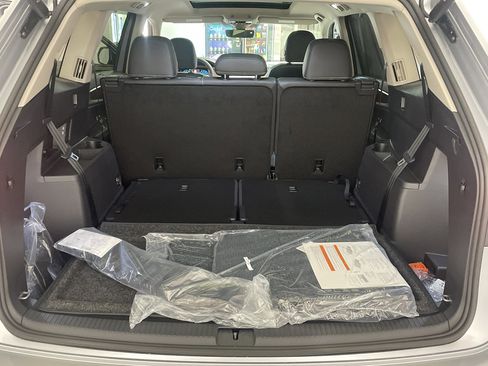 New 2026 Volkswagen Atlas SE image 35