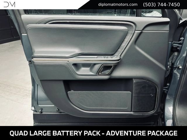Used 2024 Rivian R1S Adventure Quad AWD/4WD image 27