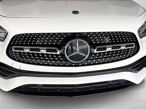 Certified 2023 Mercedes-Benz GLA 250 image 30