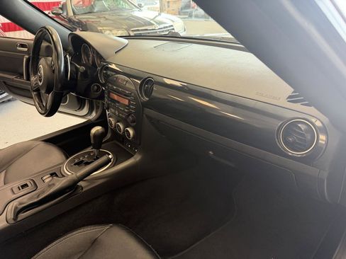 Used 2015 MAZDA MX-5 Miata Grand Touring w/ Premium Package RWD image 22
