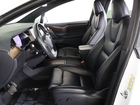 Used 2020 Tesla Model X Long Range image 28
