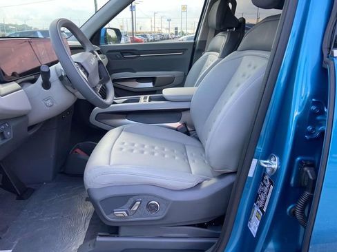 New 2026 Kia EV9 Wind image 11