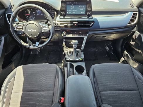 Used 2023 Kia Seltos S FWD image 22