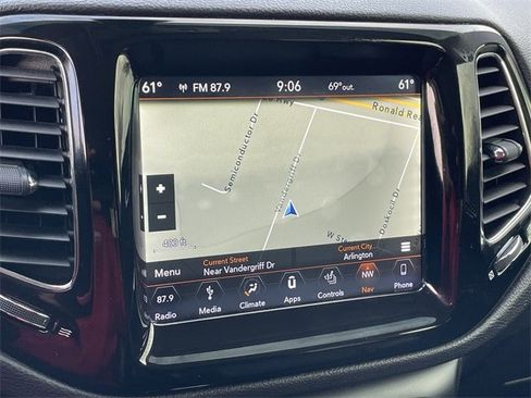 Used 2018 Jeep Compass Limited w/ Navigation Group image 18