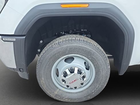 New 2026 GMC Sierra 3500 SLE w/ SLE Convenience Package AWD/4WD image 4
