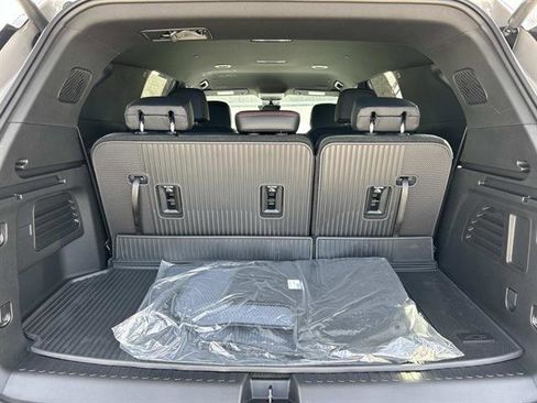 New 2026 Chevrolet Traverse Z71 w/ Driver Confidence Package image 16
