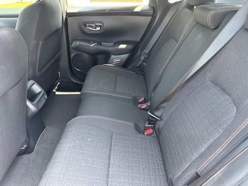 Used 2025 Honda HR-V Sport image 22