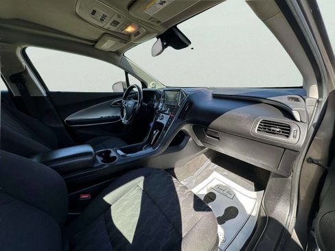 Used 2014 Chevrolet Volt w/ Enhanced Safety Package 1 image 18