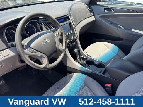 Used 2013 Hyundai Sonata GLS w/ Popular Equipment Pkg FWD image 11