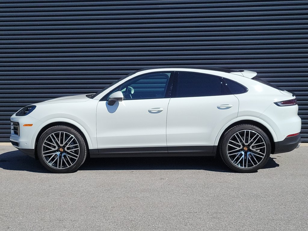 Certified 2026 Porsche Cayenne Coupe AWD/4WD image 2