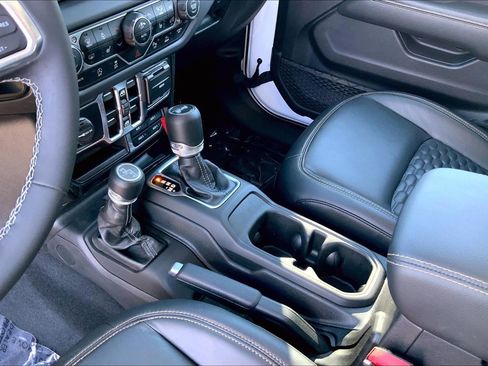 Used 2025 Jeep Wrangler Sahara w/ Safety Group image 14