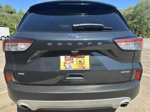 Used 2022 Ford Escape SE w/ Convenience Package image 4