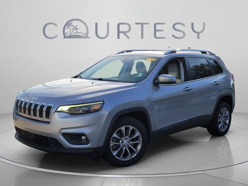 Used 2021 Jeep Cherokee Latitude Plus FWD image 1