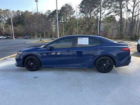 Certified 2025 Toyota Camry SE image 7