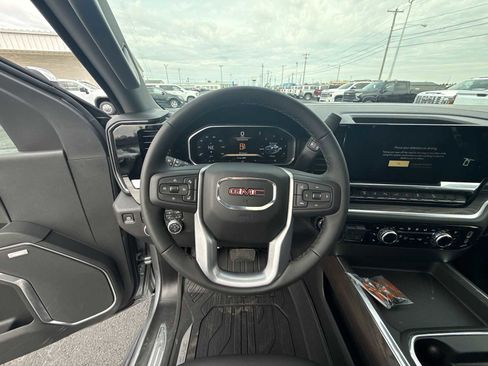 New 2026 GMC Sierra 2500 SLT w/ SLT Premium Package AWD/4WD image 11