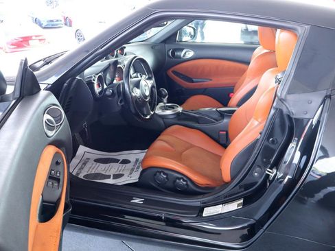 Used 2014 Nissan 370Z Touring w/ Sport Package RWD image 14
