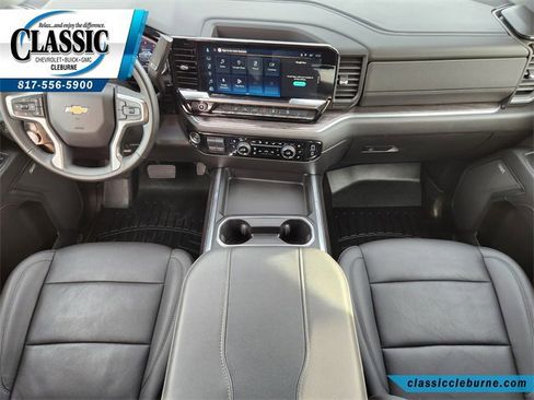 Used 2025 Chevrolet Silverado 2500 LTZ w/ LTZ Premium Package image 2