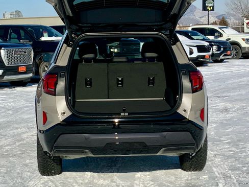 New 2026 GMC Terrain AT4 w/ LPO, Black Badging Package image 15