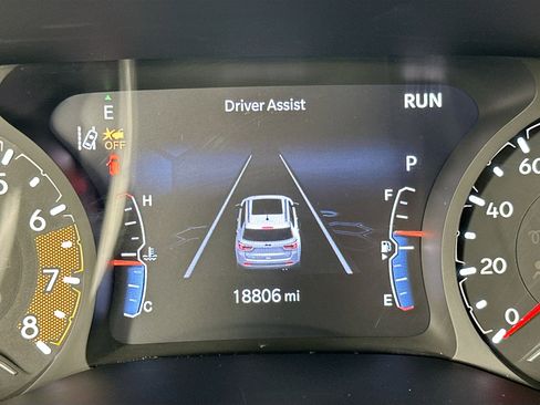 Used 2022 Jeep Compass Latitude w/ Sun and Sound Group image 12