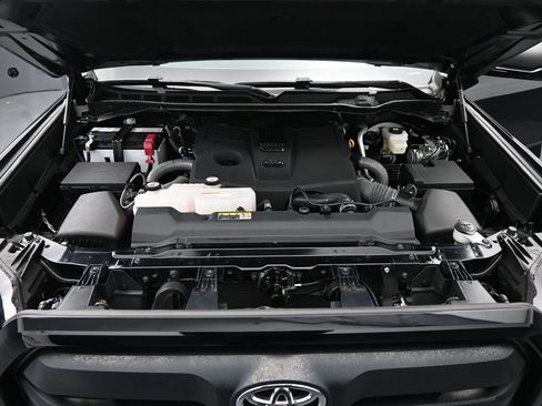 Used 2023 Toyota Tundra SR5 AWD/4WD image 14
