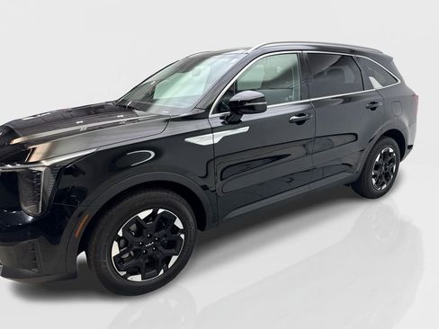 Used 2025 Kia Sorento S w/ Panoramic Sunroof Package FWD image 11
