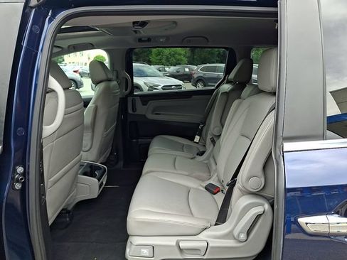 Used 2023 Honda Odyssey Touring image 10